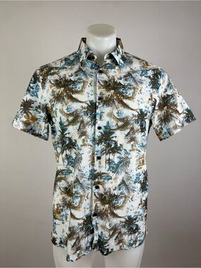 Sseinse Men's Tropical Design Intricate Button-Down Shirt